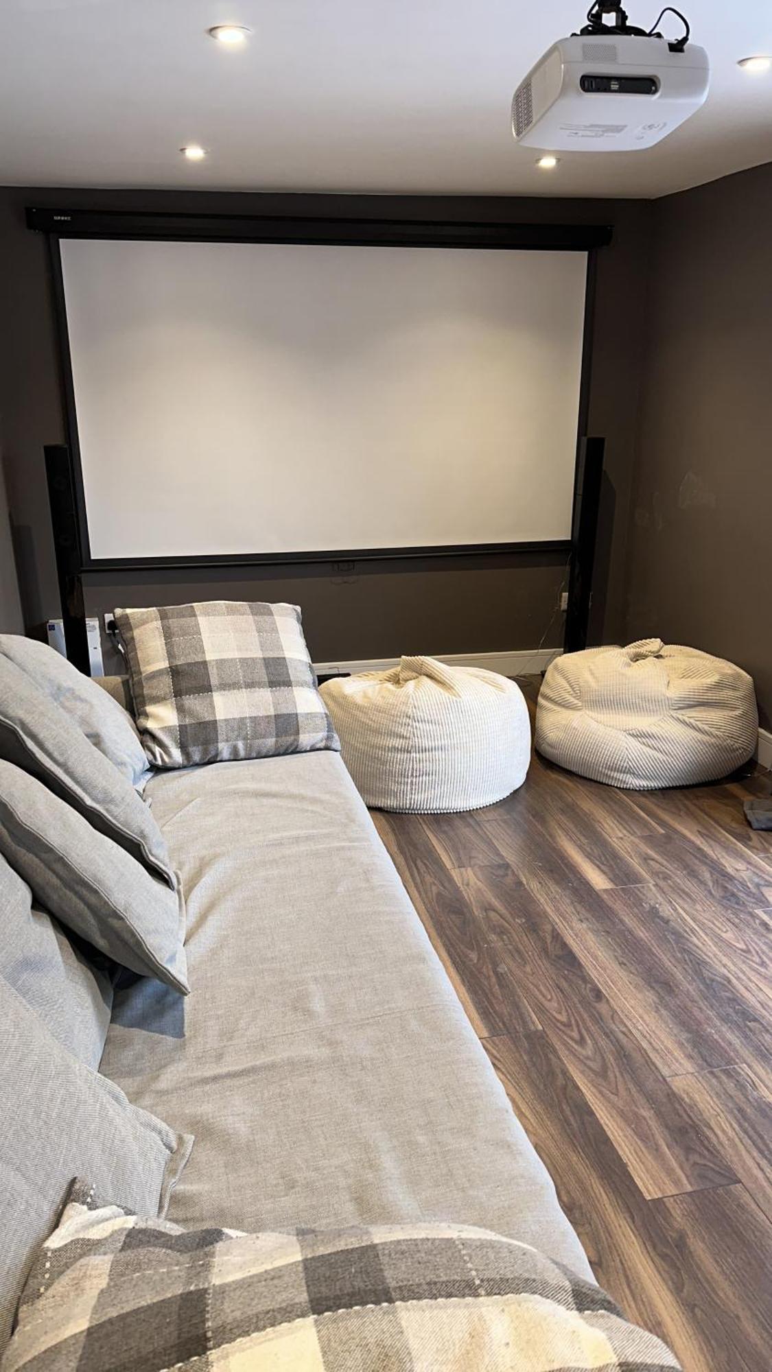 Modern Harrogate House Sleeps 10, Cinema Room & Hot Tub Екстер'єр фото